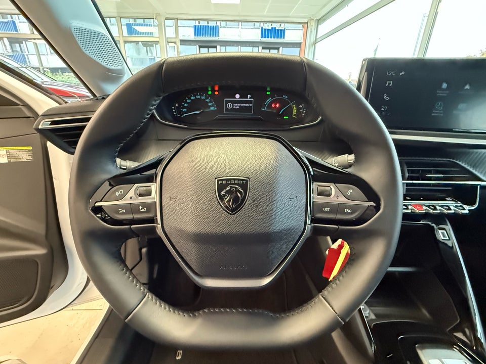 Peugeot e-208 50 Style 5d