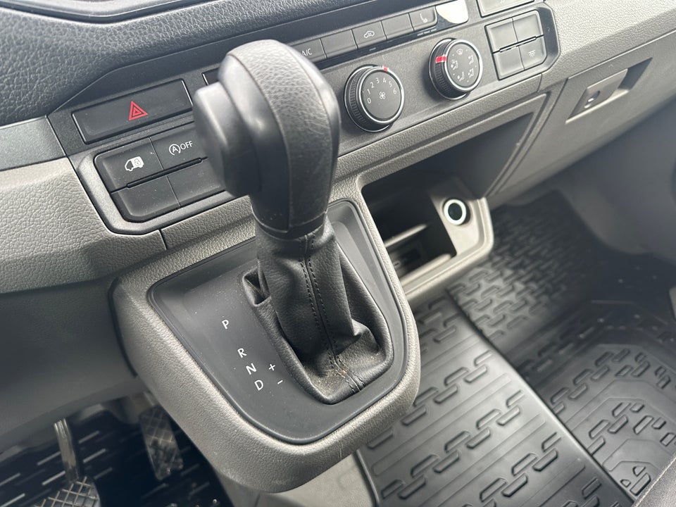 VW Crafter 35 2,0 TDi 140 Kassevogn L3H2 aut.