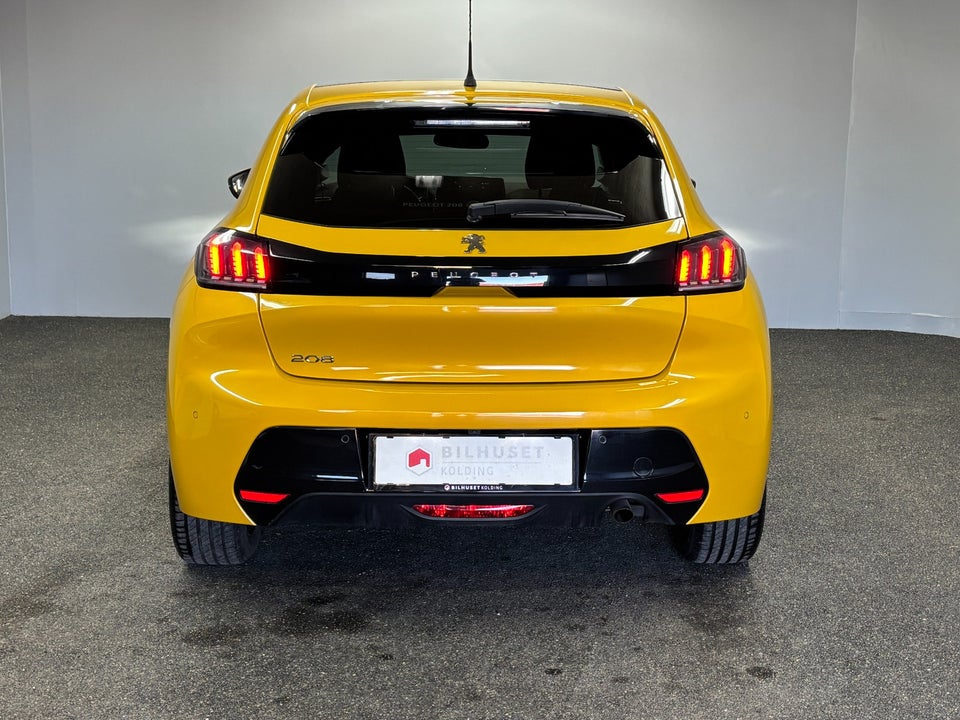 Peugeot 208 1,2 PureTech 100 Allure Sky 5d