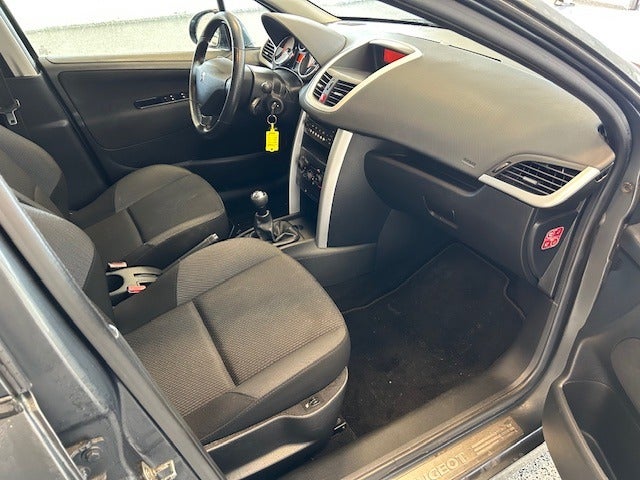 Peugeot 207 1,6 VTi Premium 5d