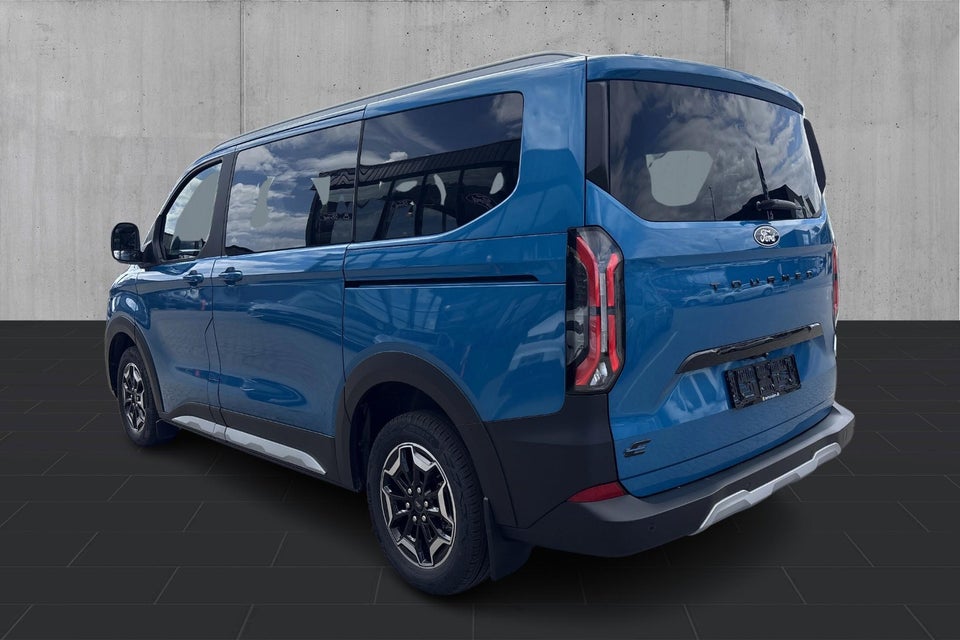 Ford E-Tourneo Custom 340 L1 64 Titanium