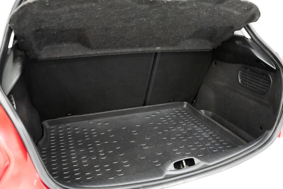 Peugeot 208 1,2 VTi Access 5d