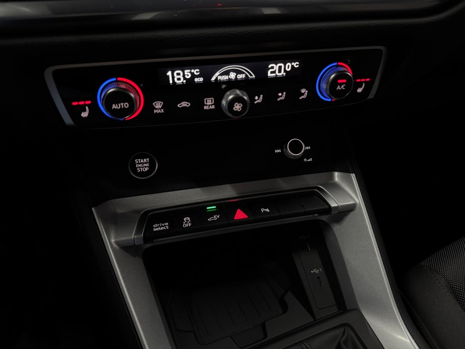 Audi Q3 45 TFSi e S-line plus S-tr. 5d