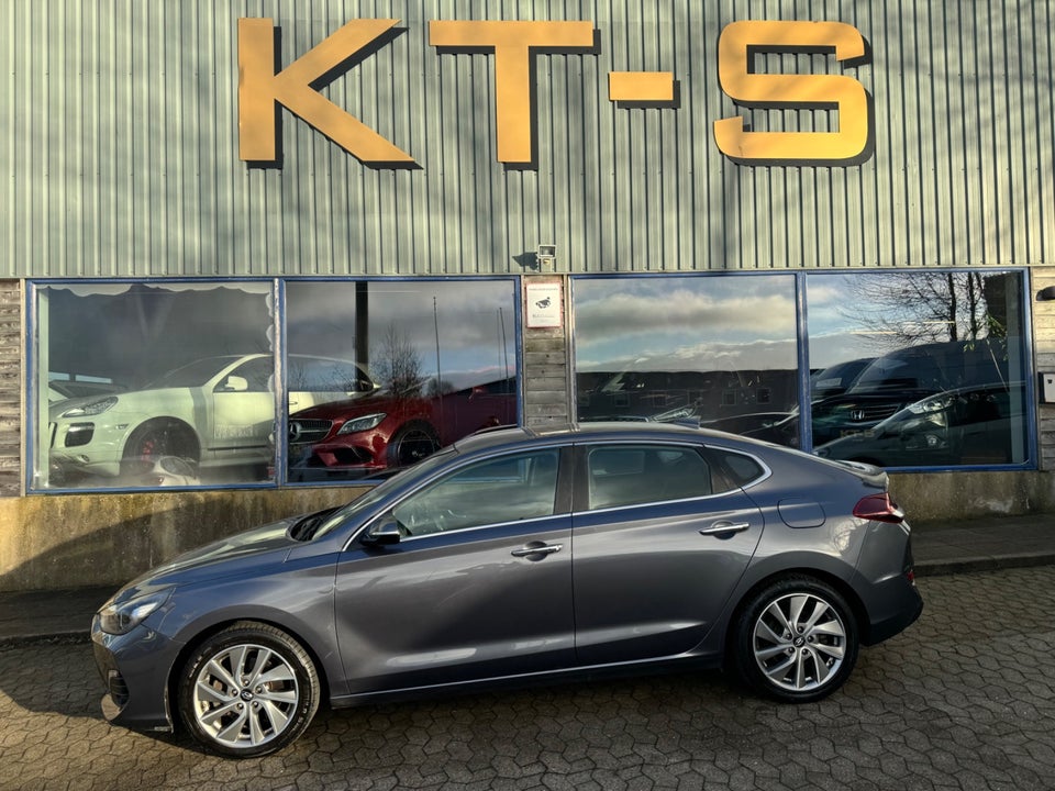 Hyundai i30 1,4 T-GDi Trend Fastback DCT 5d