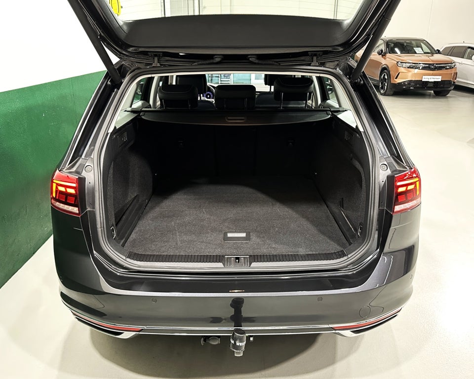 VW Passat 1,5 TSi 150 Elegance+ Variant DSG 5d