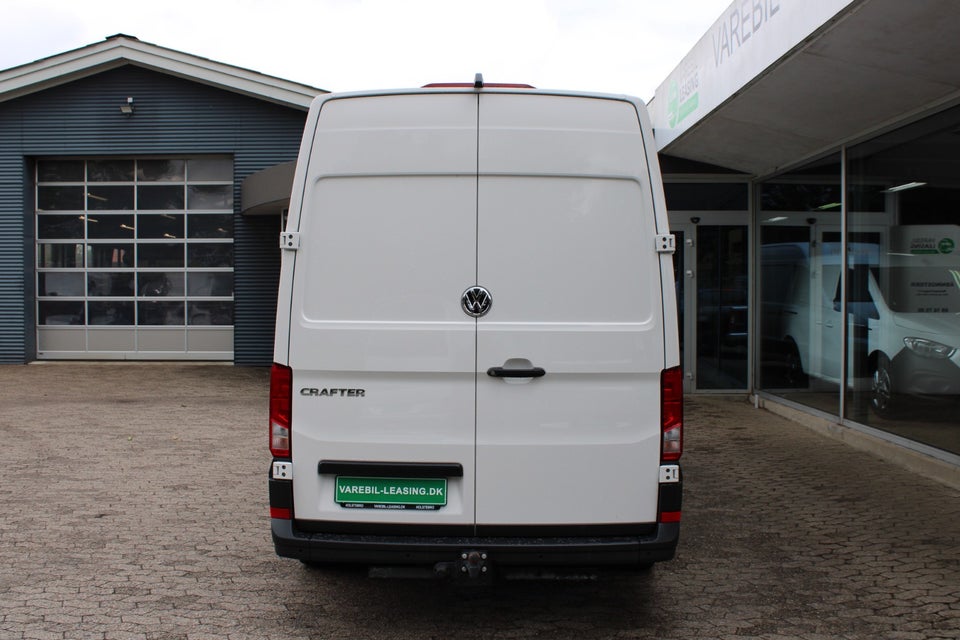 VW Crafter 35 2,0 TDi 177 Kassevogn L3H2 aut.