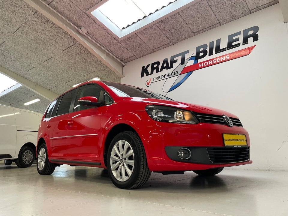 VW Touran 2,0 TDi 140 Highline DSG BMT Van 5d