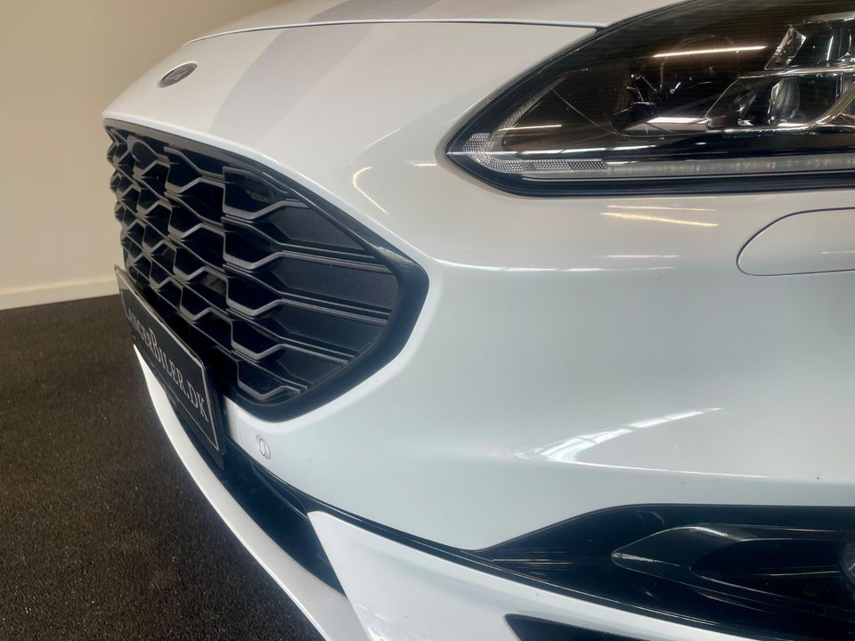 Ford Kuga 2,5 PHEV ST-Line X CVT 5d