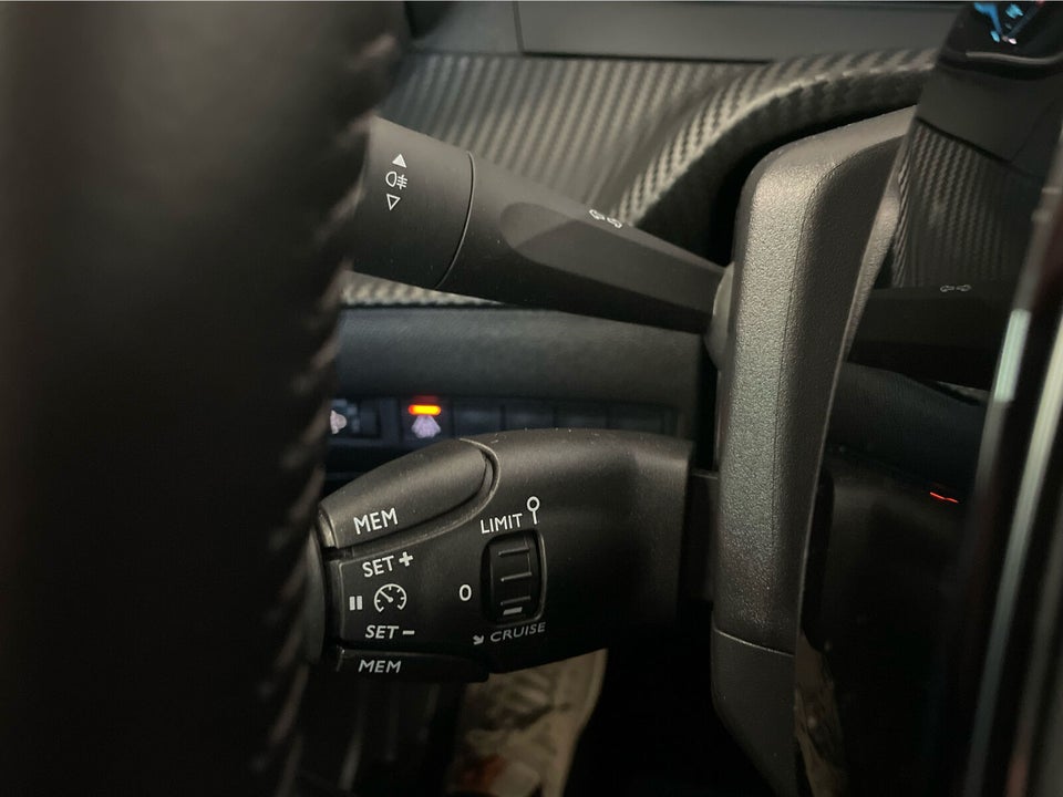 Peugeot e-2008 50 Active 5d