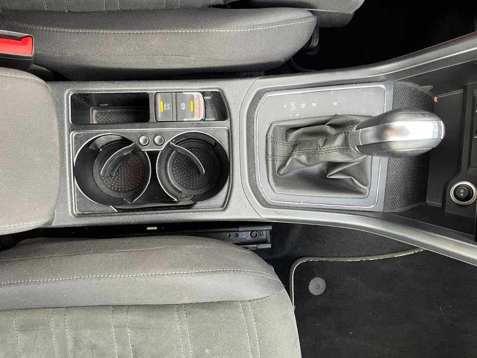 VW Touran 1,6 TDi 115 Comfortline DSG 7prs 5d