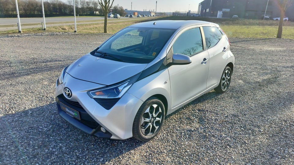 Toyota Aygo 1,0 VVT-i x-press 5d