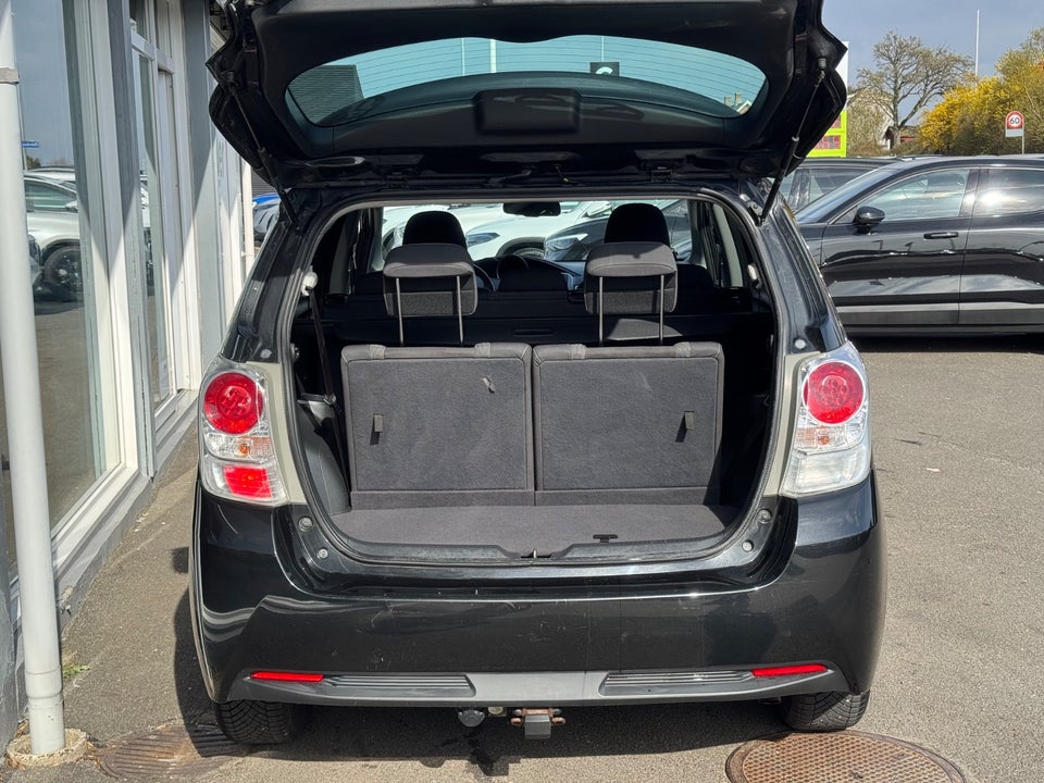 Toyota Verso 1,8 VVT-i T2 Limited 5d