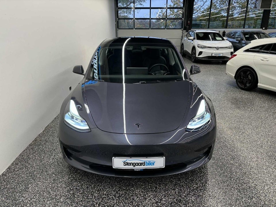 Tesla Model 3 RWD 4d