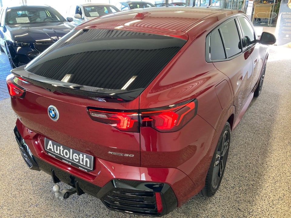 BMW iX2 xDrive30 M-Sport 5d