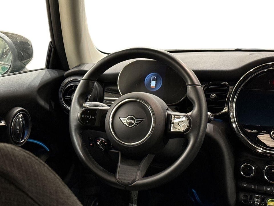 MINI Cooper SE Classic Trim 3d