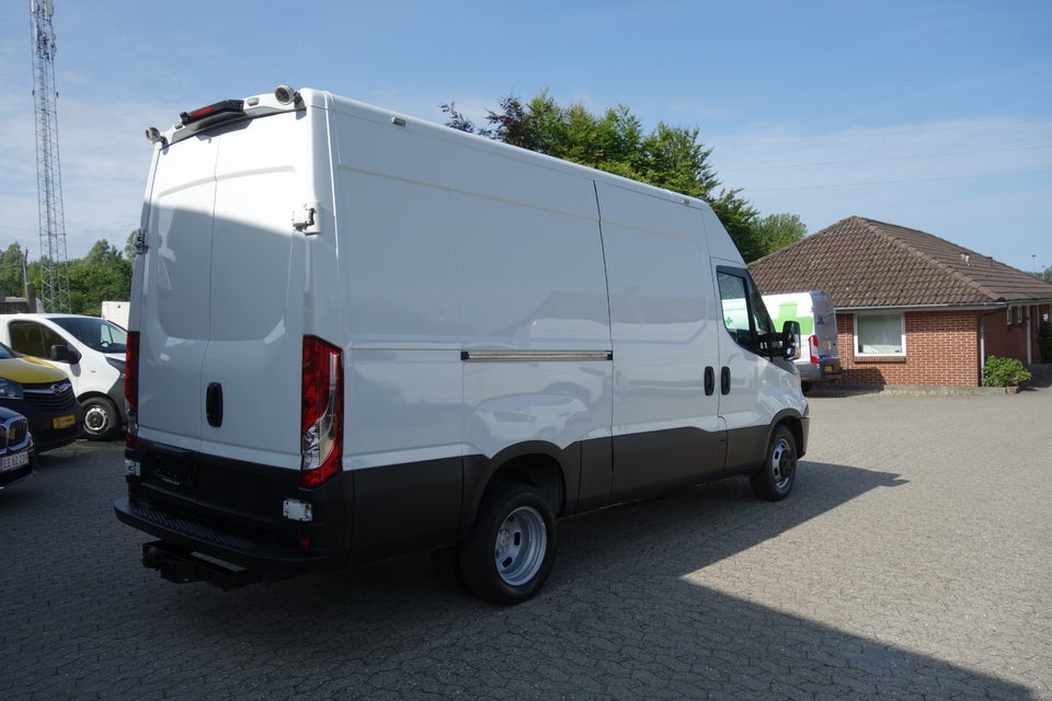 Iveco Daily 3,0 35C18 12m³ Van AG8