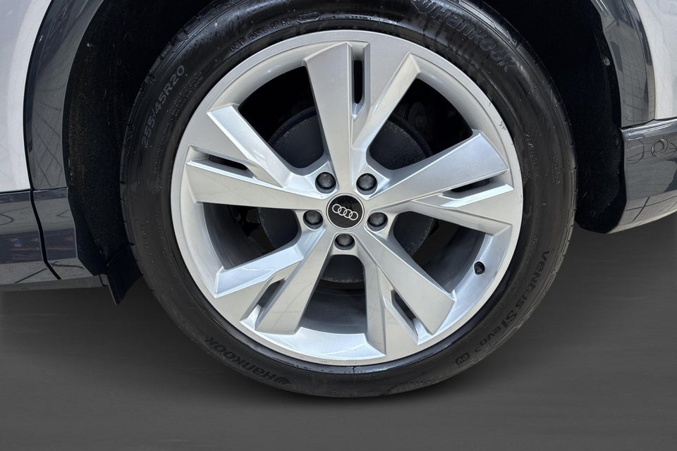 Audi Q4 e-tron 45 Progress 5d