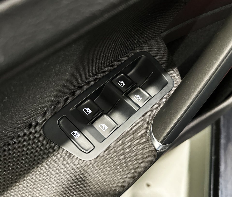 VW Golf VII 1,5 TSi 150 Comfortline DSG 5d