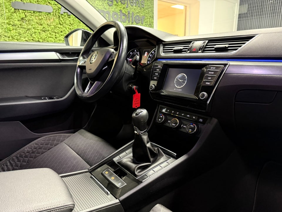 Skoda Superb 2,0 TDi 150 Ambition Combi 5d