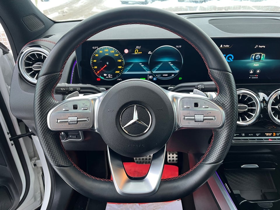 Mercedes EQB300 AMG Line 4Matic 5d