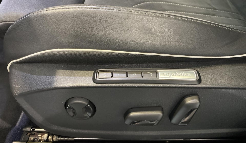 VW ID.4 77 1ST Pro 5d