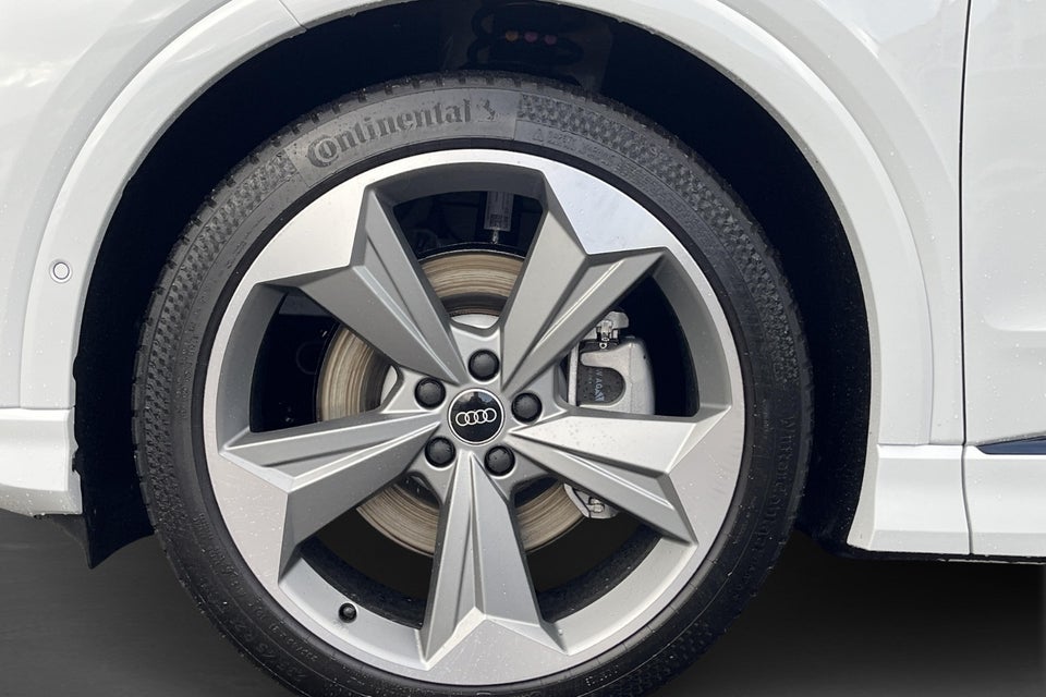 Audi Q4 e-tron 45 S-line Edition 5d