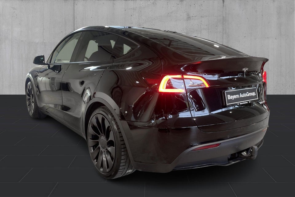 Tesla Model Y Performance AWD 5d