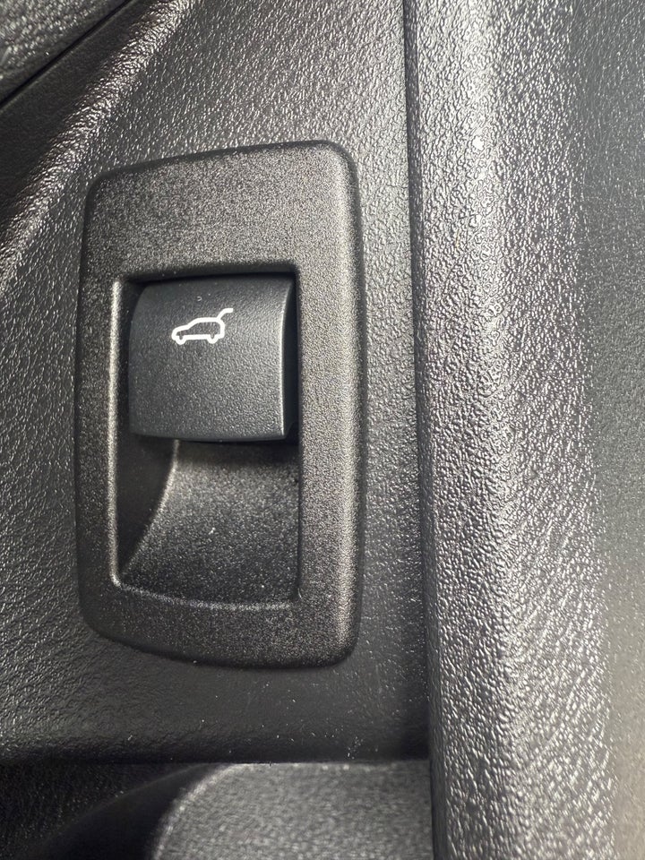BMW X1 2,0 sDrive20d Advantage aut. 5d