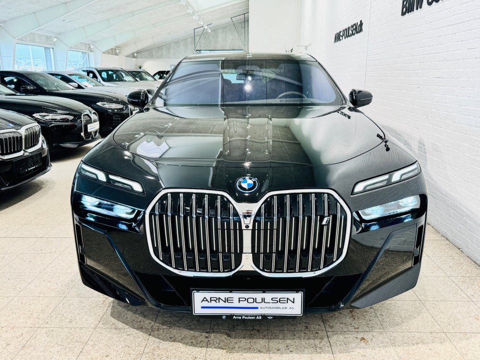 BMW i7 eDrive50 M-Sport 4d