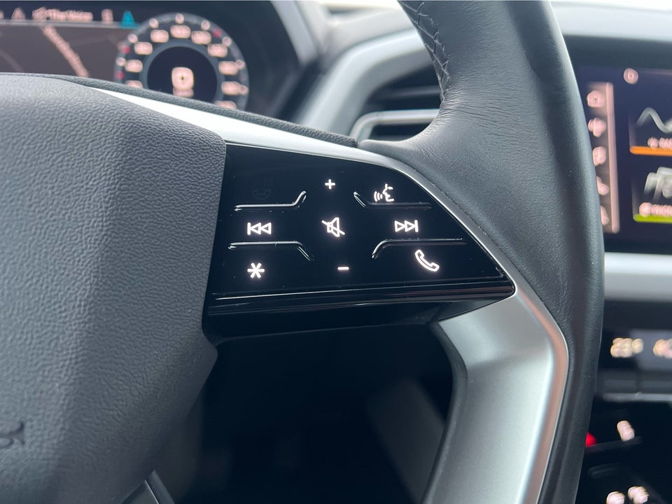 Audi Q4 e-tron 40  5d