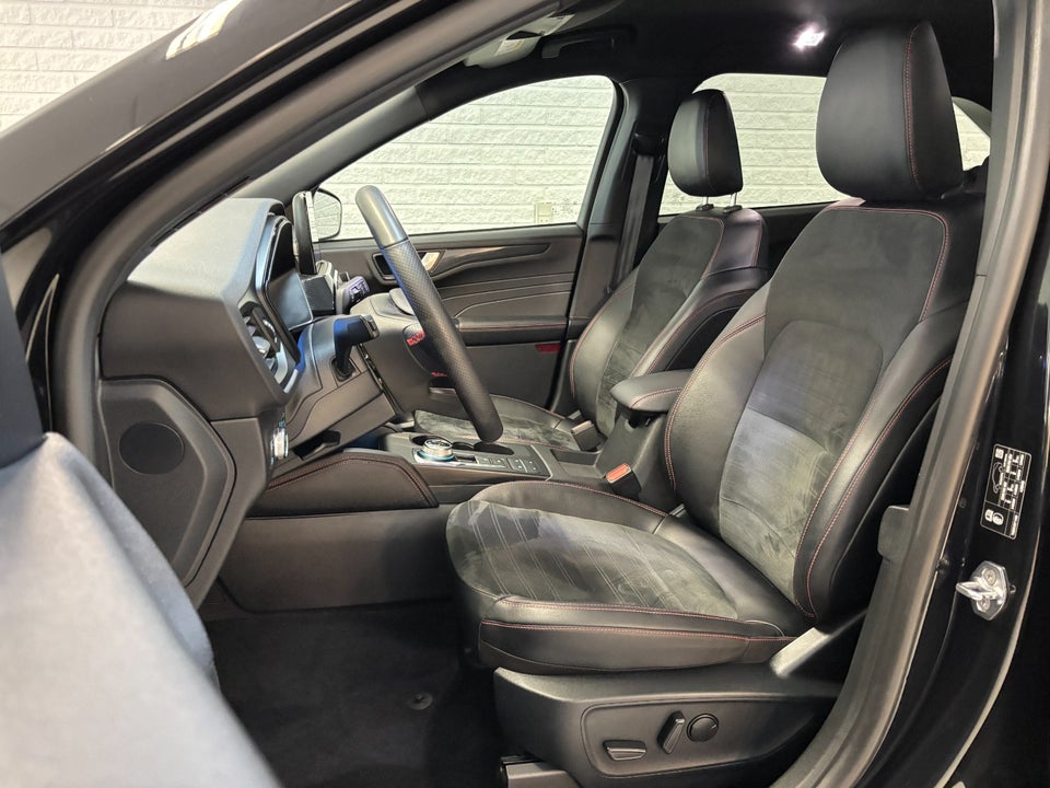 Ford Kuga 2,5 PHEV ST-Line CVT 5d