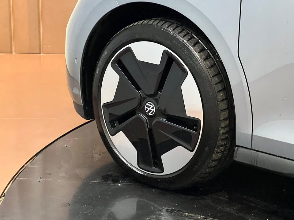 VW ID.Buzz 77 Pro SWB 5d