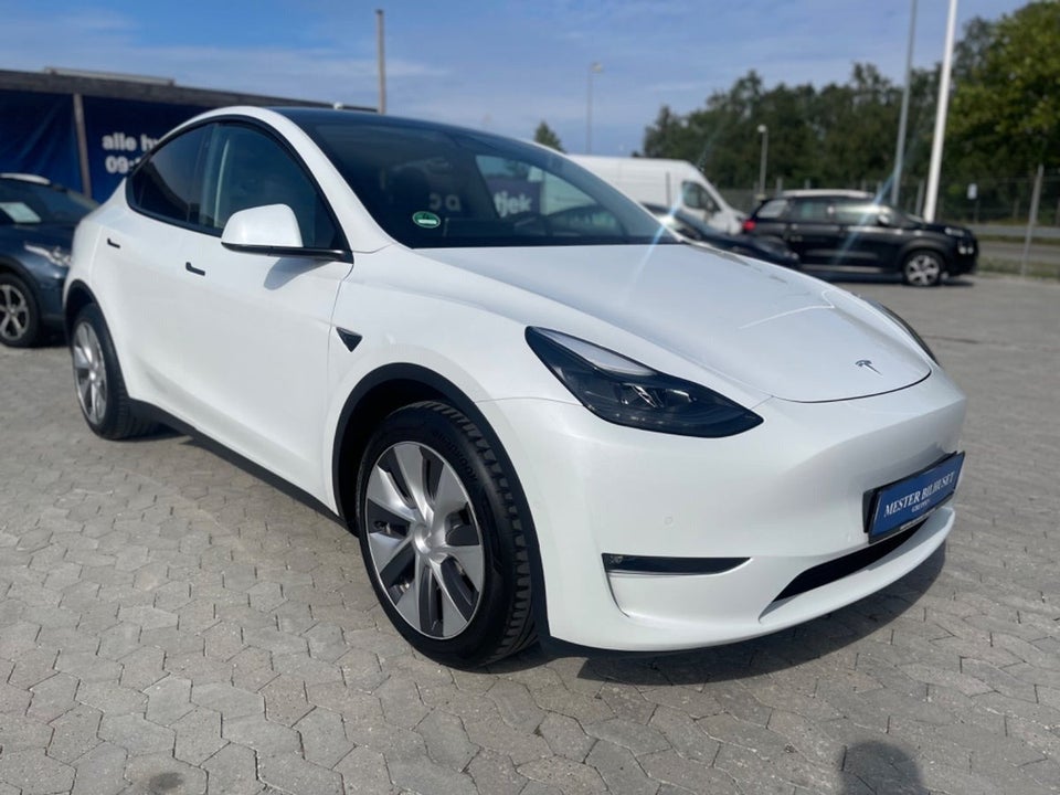 Tesla Model Y Long Range AWD 5d