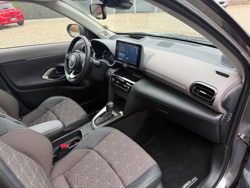 Toyota Yaris Cross 1,5 Hybrid Elegant e-CVT 5d