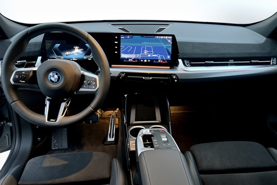 BMW iX2 eDrive20 M-Sport 5d