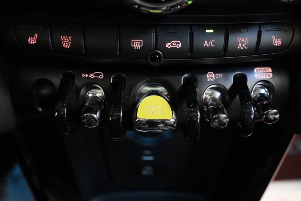 MINI Cooper SE Camden Edition 3d