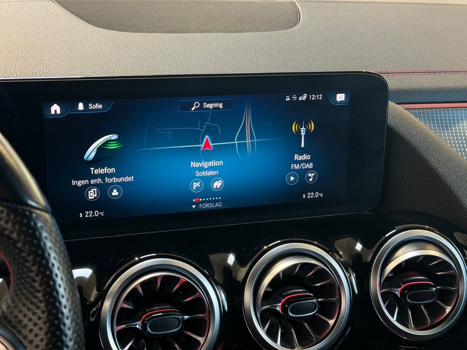 Mercedes EQA300 AMG Line 4Matic 5d