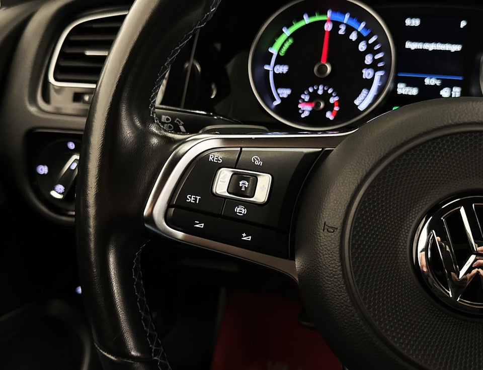 VW Golf VII 1,4 GTE DSG 5d