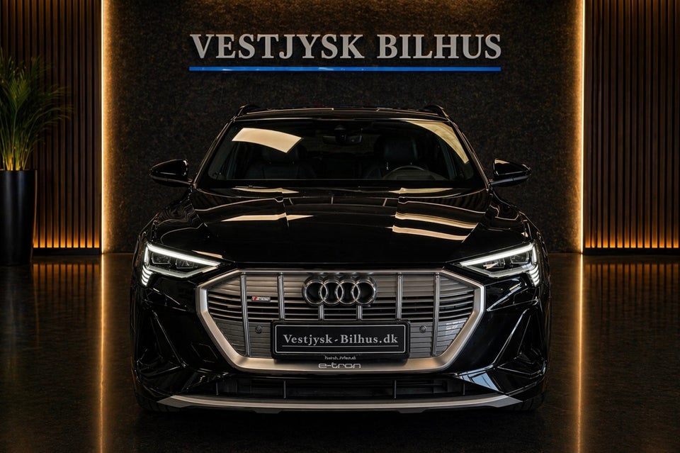 Audi e-tron 55 S-line quattro 5d