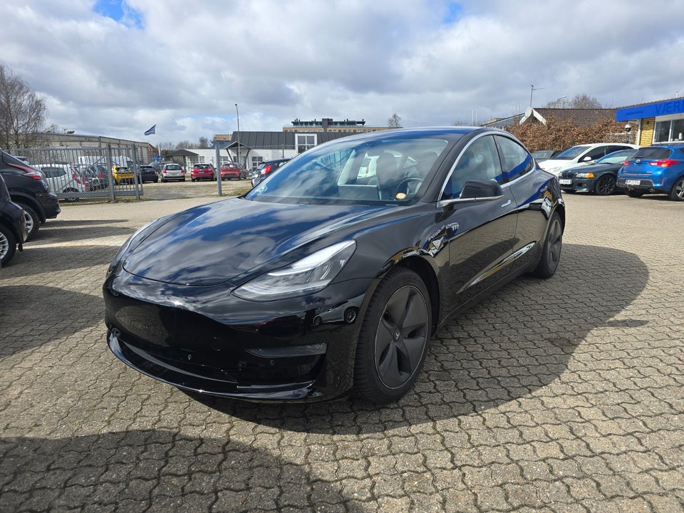 Tesla Model 3 Long Range AWD 4d