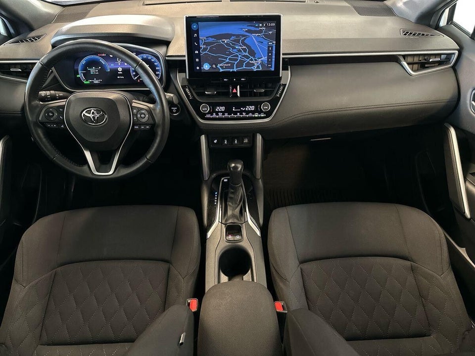 Toyota Corolla Cross 2,0 Hybrid Active CVT 5d