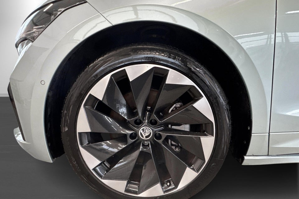 Skoda Enyaq 80x iV Sportline 5d