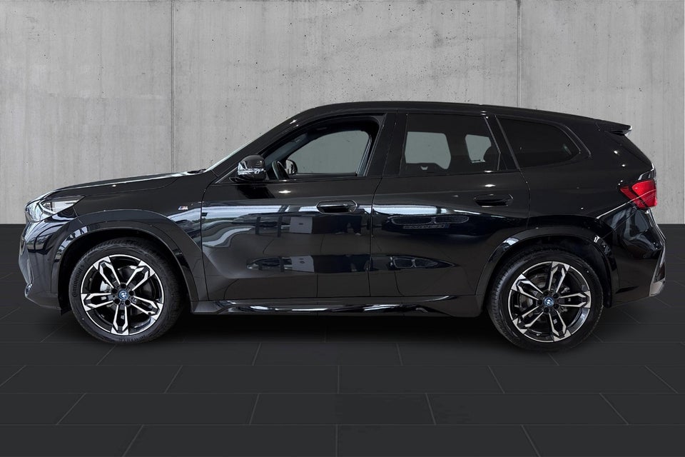 BMW iX1 eDrive20 M-Sport 5d