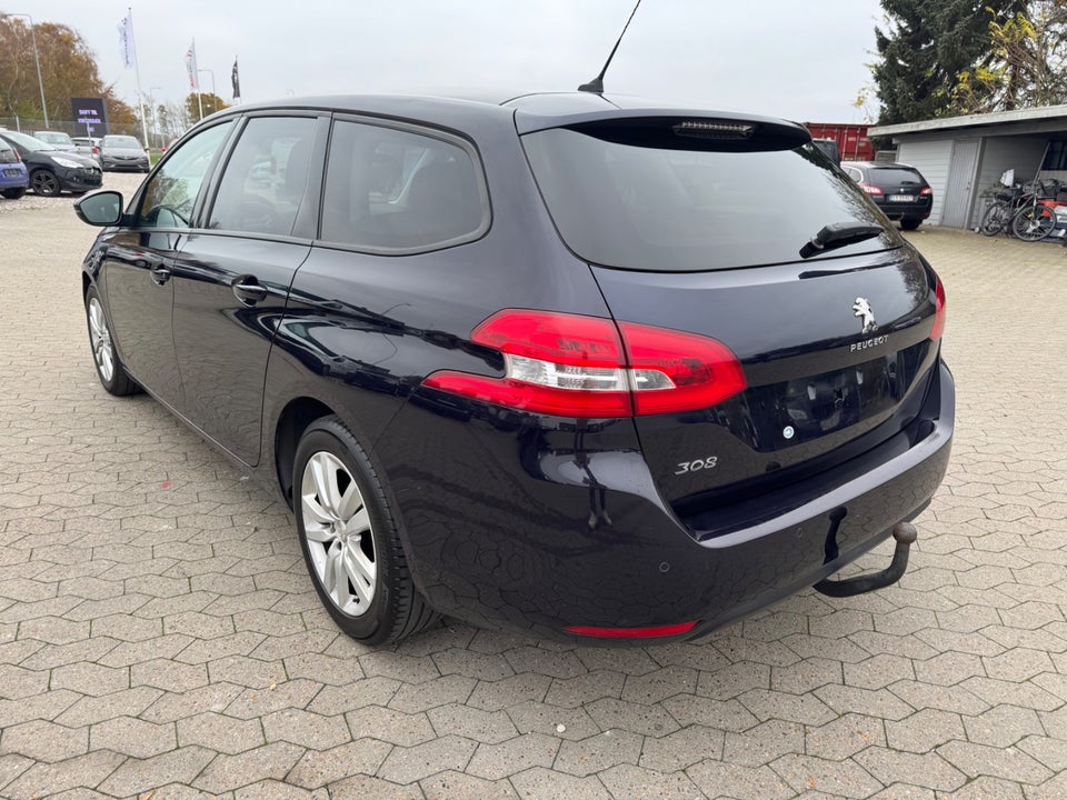 Peugeot 308 1,6 BlueHDi 120 Style SW 5d