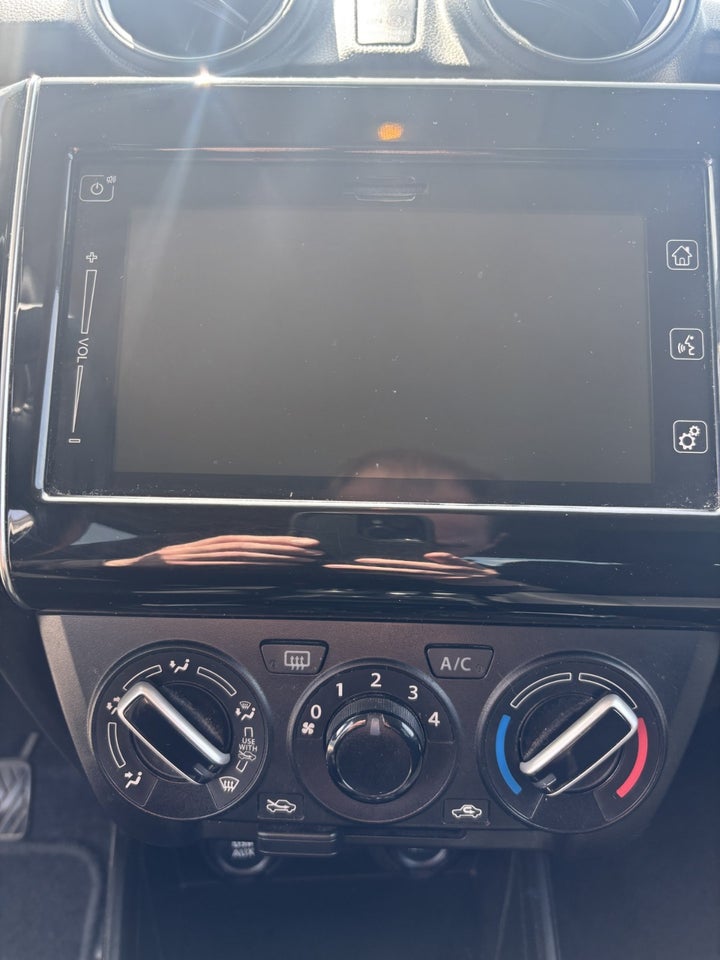 Suzuki Swift 1,2 mHybrid Action 5d