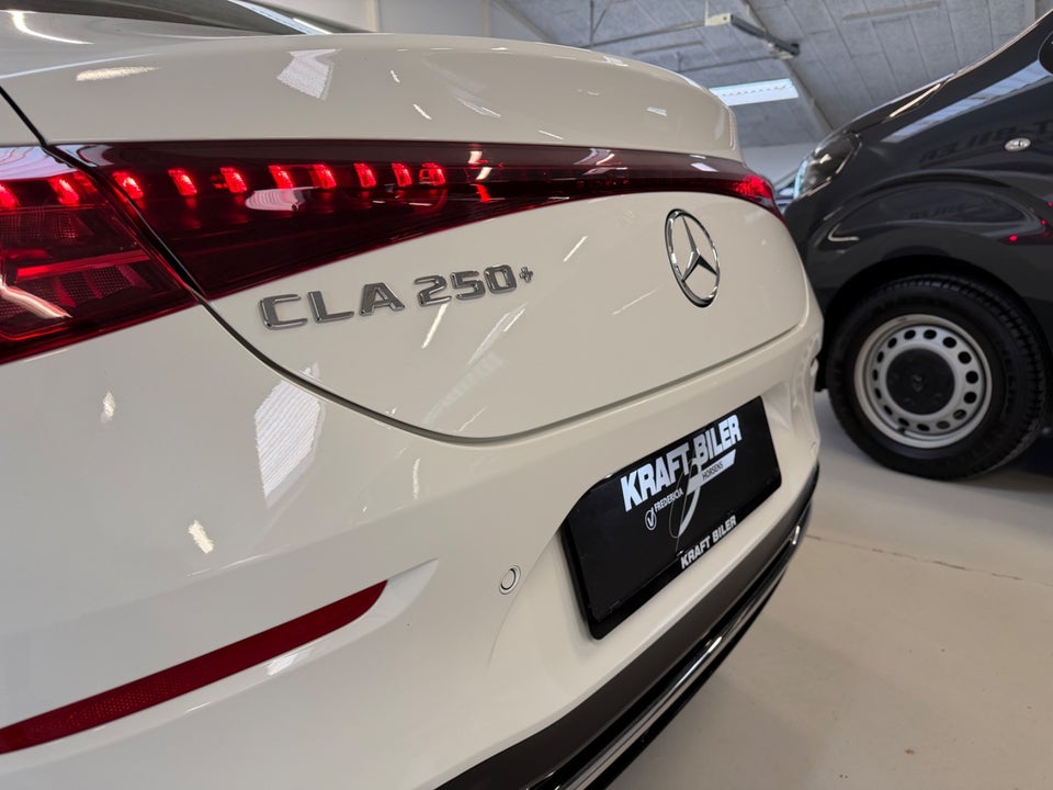 Mercedes CLA250+ electric Progressive 4d
