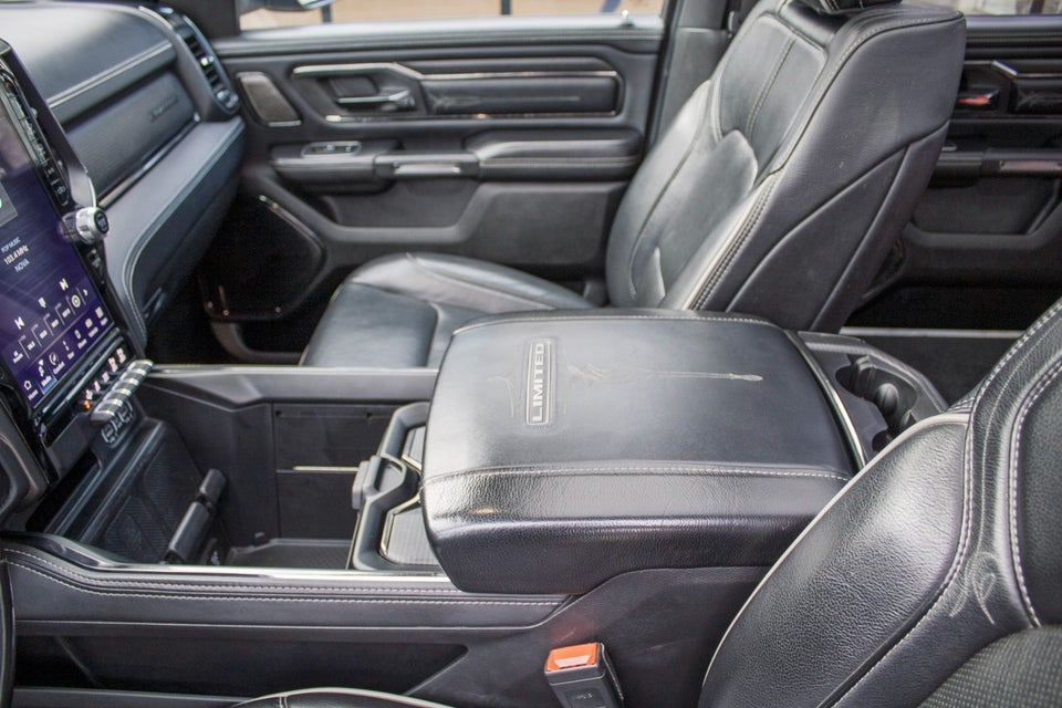 Dodge RAM 1500 5,7 V8 Hemi eTorque Limited Night aut. 4d