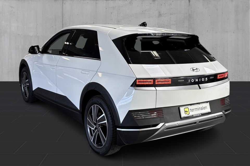 Hyundai Ioniq 5 77 Essential 5d