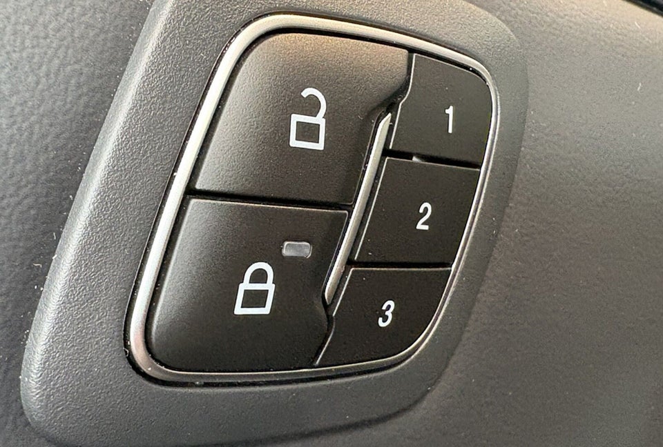 Ford Mustang Mach-E 70 Premium Standard Range AWD 5d