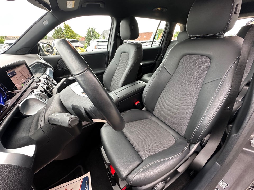 Mercedes EQB250+ Progressive 5d